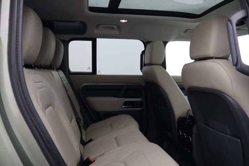 2022 (22) LAND ROVER DEFENDER 3.0 D300 SE 110 5dr Auto [7 Seat] 5173382