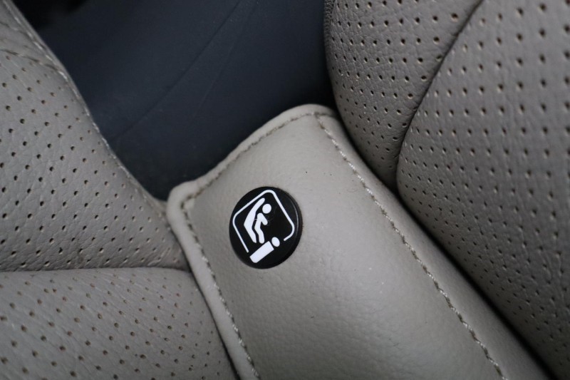 2022 (22) LAND ROVER DEFENDER 3.0 D300 SE 110 5dr Auto [7 Seat] 5173400