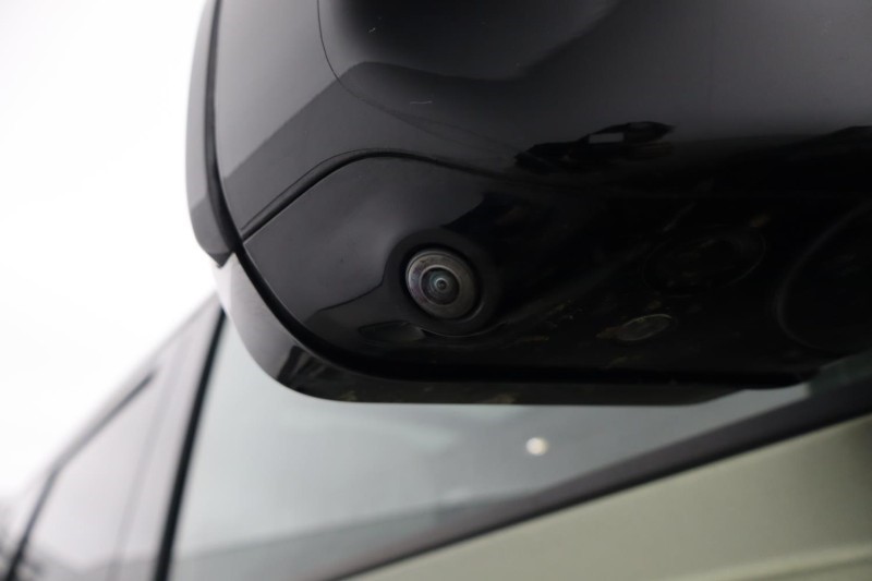 2022 (22) LAND ROVER DEFENDER 3.0 D300 SE 110 5dr Auto [7 Seat] 5173387