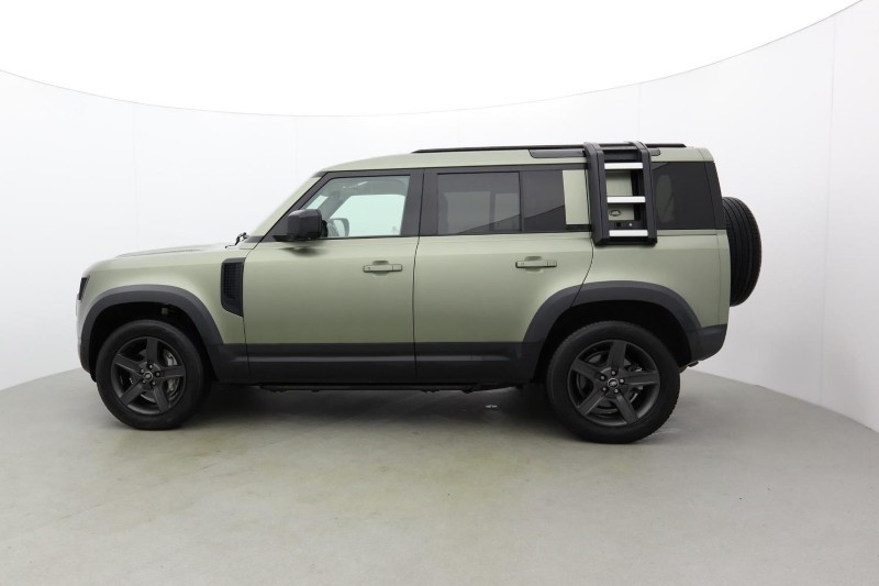 2022 (22) LAND ROVER DEFENDER 3.0 D300 SE 110 5dr Auto [7 Seat] 5173360