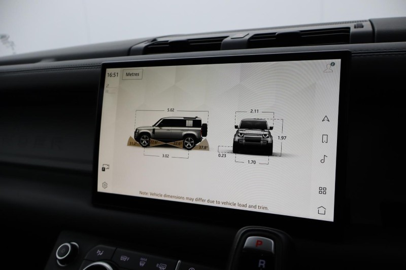 2023 (23) LAND ROVER DEFENDER 3.0 D250 X-Dynamic HSE 110 5dr Auto 5156038