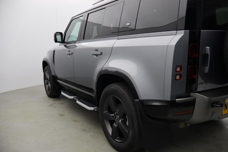 2023 (23) LAND ROVER DEFENDER 3.0 D250 X-Dynamic HSE 110 5dr Auto 5155969