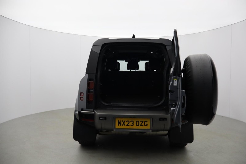 2023 (23) LAND ROVER DEFENDER 3.0 D250 X-Dynamic HSE 110 5dr Auto 5155961