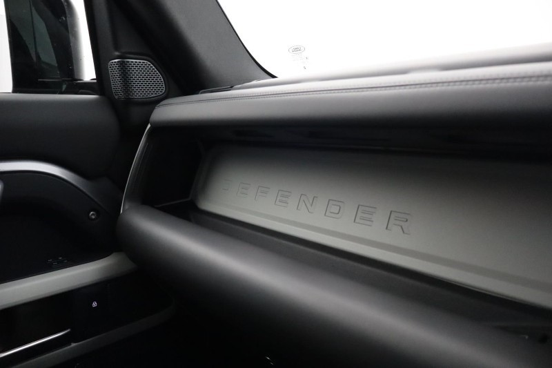 2023 (23) LAND ROVER DEFENDER 3.0 D250 X-Dynamic HSE 110 5dr Auto 5156034