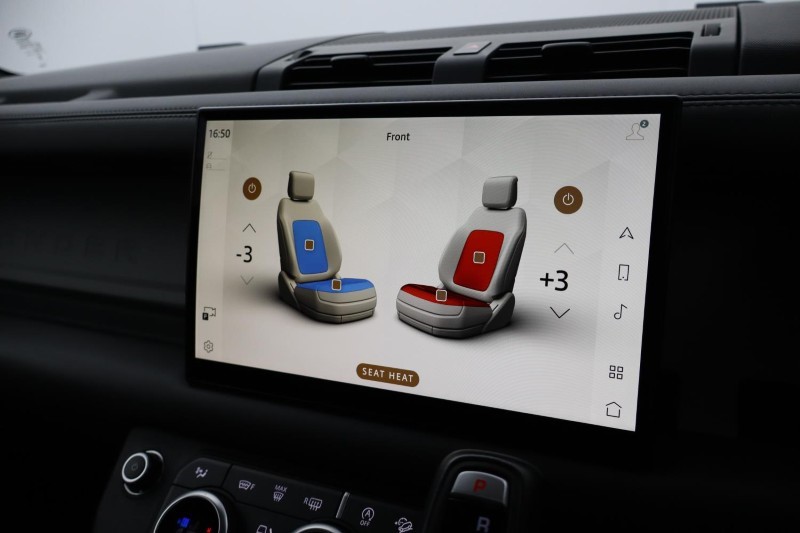 2023 (23) LAND ROVER DEFENDER 3.0 D250 X-Dynamic HSE 110 5dr Auto 5156030