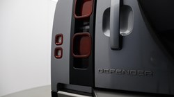 2023 (23) LAND ROVER DEFENDER 3.0 D250 X-Dynamic HSE 110 5dr Auto 5155964