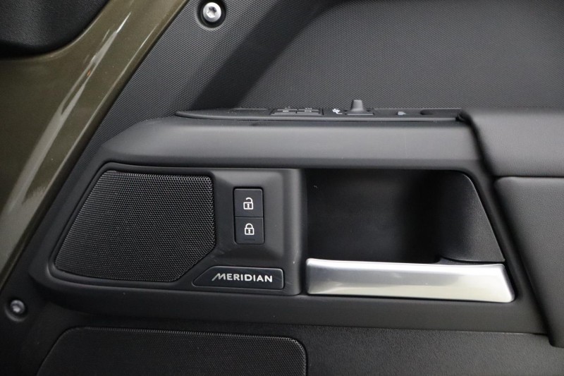 2026 (75) LAND ROVER COMMERCIAL DEFENDER 3.0 D350 Hard Top X-Dynamic HSE Auto [3 Seat] 5184681