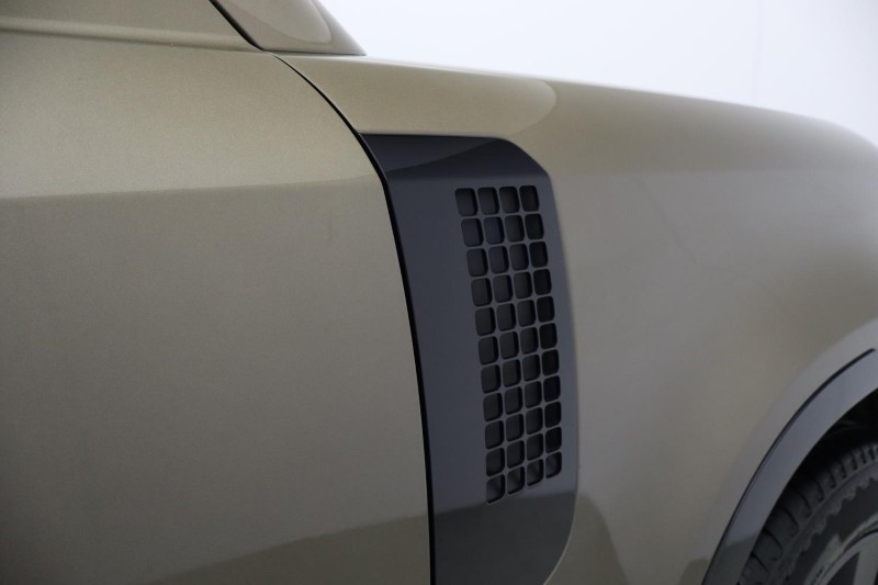 2026 (75) LAND ROVER COMMERCIAL DEFENDER 3.0 D350 Hard Top X-Dynamic HSE Auto [3 Seat] 5184662