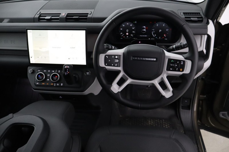 2026 (75) LAND ROVER COMMERCIAL DEFENDER 3.0 D350 Hard Top X-Dynamic HSE Auto [3 Seat] 5184702