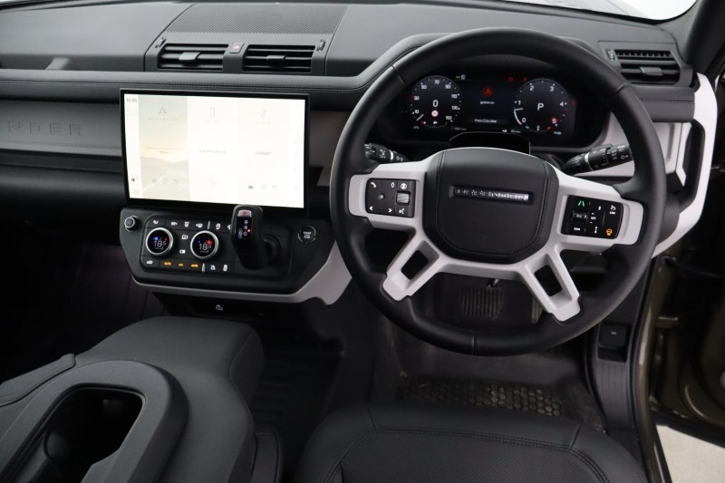 2026 (75) LAND ROVER COMMERCIAL DEFENDER 3.0 D350 Hard Top X-Dynamic HSE Auto [3 Seat] 5184703