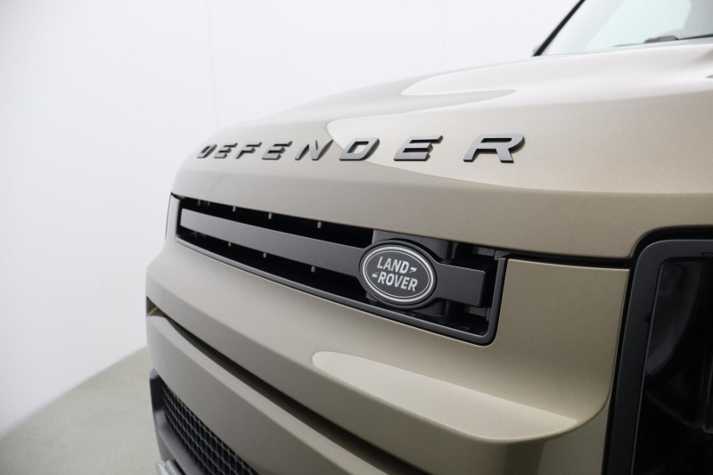 2026 (75) LAND ROVER COMMERCIAL DEFENDER 3.0 D350 Hard Top X-Dynamic HSE Auto [3 Seat] 5184672