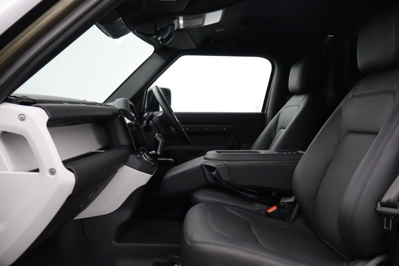 2026 (75) LAND ROVER COMMERCIAL DEFENDER 3.0 D350 Hard Top X-Dynamic HSE Auto [3 Seat] 5184674