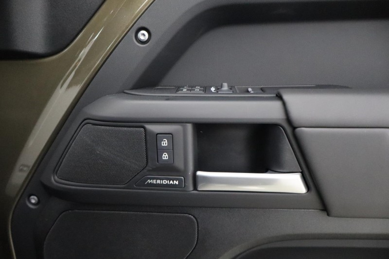 2026 (75) LAND ROVER COMMERCIAL DEFENDER 3.0 D350 Hard Top X-Dynamic HSE Auto [3 Seat] 5184680