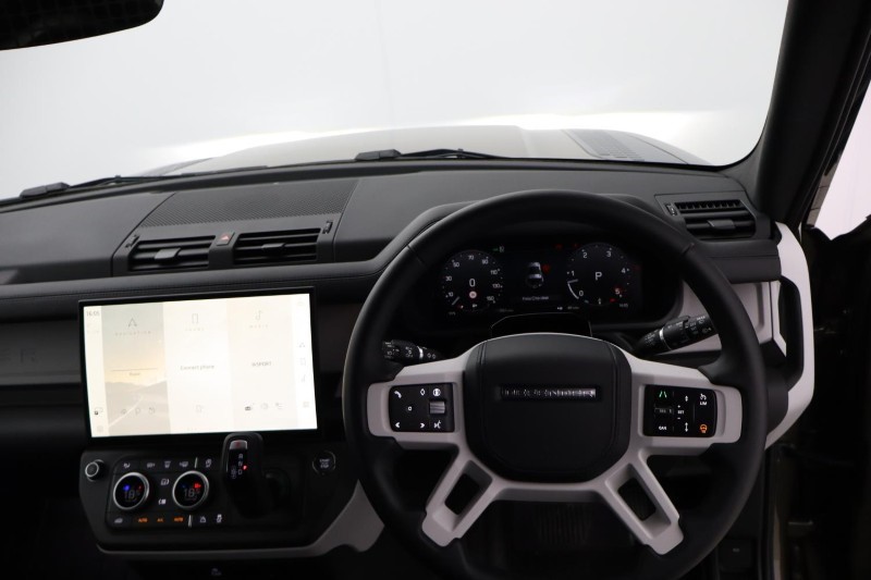 2026 (75) LAND ROVER COMMERCIAL DEFENDER 3.0 D350 Hard Top X-Dynamic HSE Auto [3 Seat] 5184701
