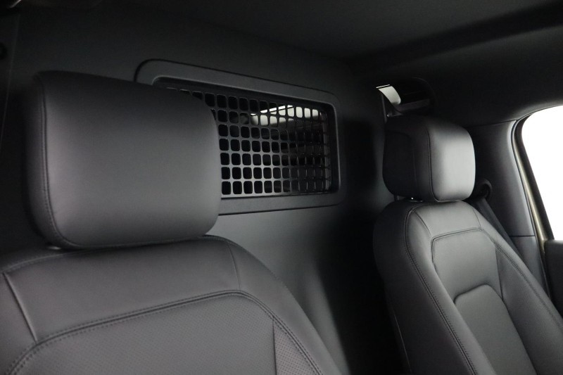 2026 (75) LAND ROVER COMMERCIAL DEFENDER 3.0 D350 Hard Top X-Dynamic HSE Auto [3 Seat] 5184679