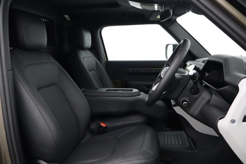 2026 (75) LAND ROVER COMMERCIAL DEFENDER 3.0 D350 Hard Top X-Dynamic HSE Auto [3 Seat] 5184677