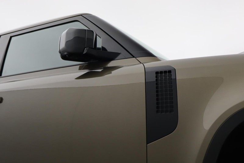 2026 (75) LAND ROVER COMMERCIAL DEFENDER 3.0 D350 Hard Top X-Dynamic HSE Auto [3 Seat] 5184668