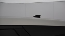 2020 (20) LAND ROVER RANGE ROVER EVOQUE 2.0 D180 R-Dynamic SE 5dr Auto 5160416