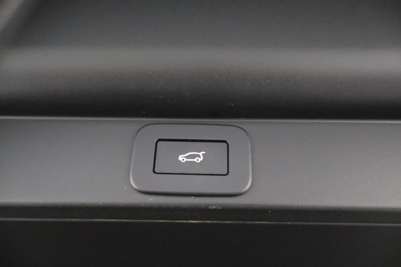 2024 (24) LAND ROVER RANGE ROVER 3.0 P400 HSE LWB 4dr Auto [7 Seat] 5203516