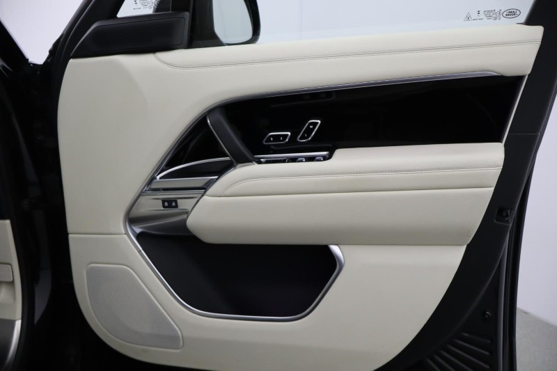 2024 (24) LAND ROVER RANGE ROVER 3.0 P400 HSE LWB 4dr Auto [7 Seat] 5203540