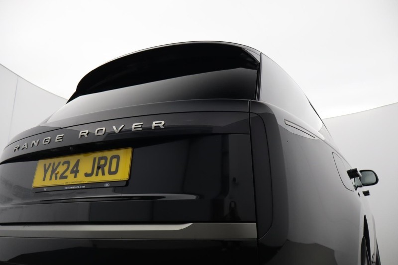 2024 (24) LAND ROVER RANGE ROVER 3.0 P400 HSE LWB 4dr Auto [7 Seat] 5203519