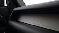 2025 (25) LAND ROVER DEFENDER 3.0 D350 X-Dynamic SE 110 5dr Auto 5162584