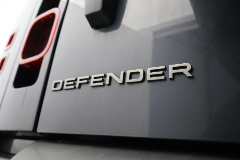 2025 (25) LAND ROVER DEFENDER 3.0 D350 X-Dynamic SE 110 5dr Auto 5162533