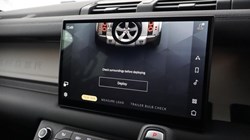 2025 (25) LAND ROVER DEFENDER 3.0 D350 X-Dynamic SE 110 5dr Auto 5162583