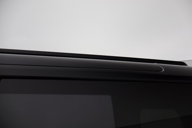 2025 (25) LAND ROVER DEFENDER 3.0 D350 X-Dynamic SE 110 5dr Auto 5162561