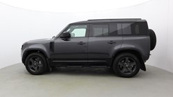 2025 (25) LAND ROVER DEFENDER 3.0 D350 X-Dynamic SE 110 5dr Auto 5162527
