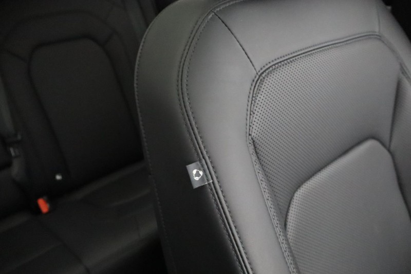 2025 (25) LAND ROVER DEFENDER 3.0 D350 X-Dynamic SE 110 5dr Auto 5162572