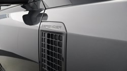 2025 (25) LAND ROVER DEFENDER 3.0 D350 X-Dynamic SE 110 5dr Auto 5162555