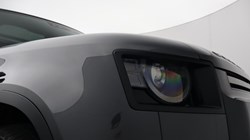 2025 (25) LAND ROVER DEFENDER 3.0 D350 X-Dynamic SE 110 5dr Auto 5162557