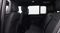 2025 (25) LAND ROVER DEFENDER 3.0 D350 X-Dynamic SE 110 5dr Auto 5162539