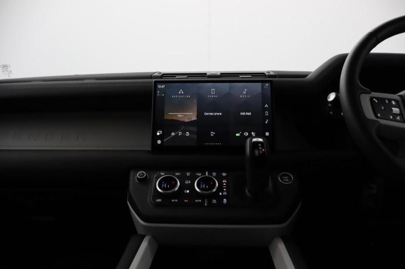 2025 (25) LAND ROVER DEFENDER 3.0 D350 X-Dynamic SE 110 5dr Auto 5162565