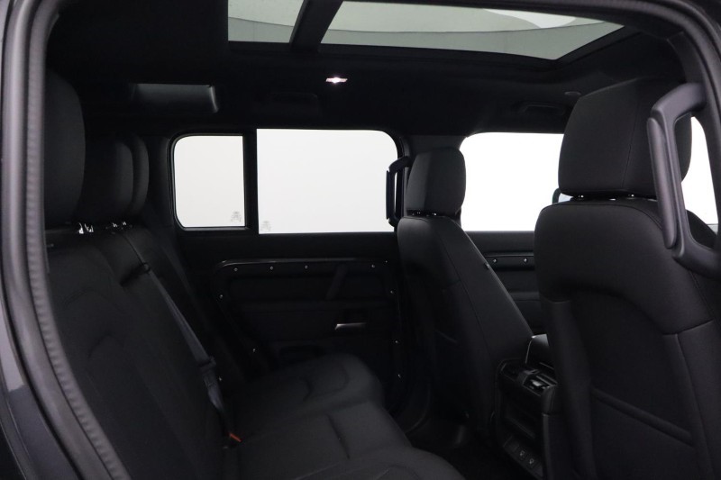 2025 (25) LAND ROVER DEFENDER 3.0 D350 X-Dynamic SE 110 5dr Auto 5162547