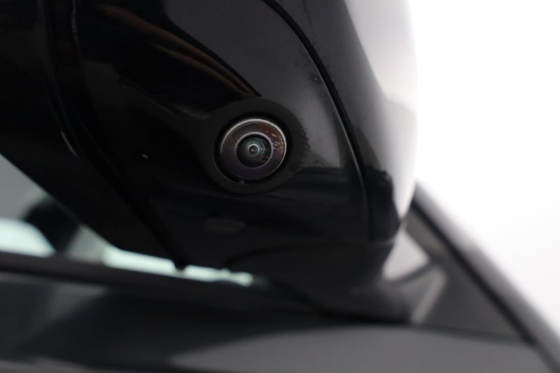 2025 (25) LAND ROVER DEFENDER 3.0 D350 X-Dynamic SE 110 5dr Auto 5162548