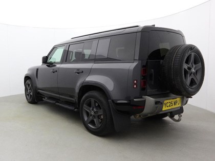 2025 (25) LAND ROVER DEFENDER 3.0 D350 X-Dynamic SE 110 5dr Auto