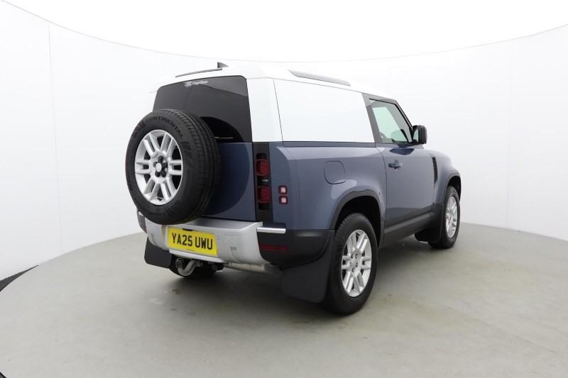 2025 (25) LAND ROVER COMMERCIAL DEFENDER 3.0 D250 Hard Top S Auto 5179537