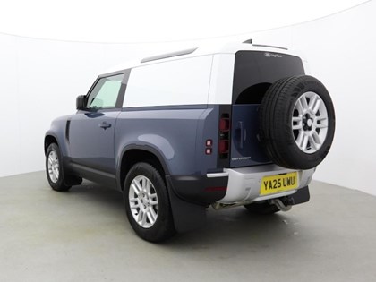 2025 (25) LAND ROVER COMMERCIAL DEFENDER 3.0 D250 Hard Top S Auto