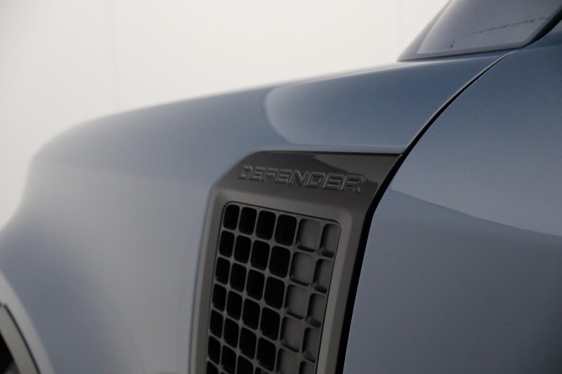 2025 (25) LAND ROVER COMMERCIAL DEFENDER 3.0 D250 Hard Top S Auto 5179557