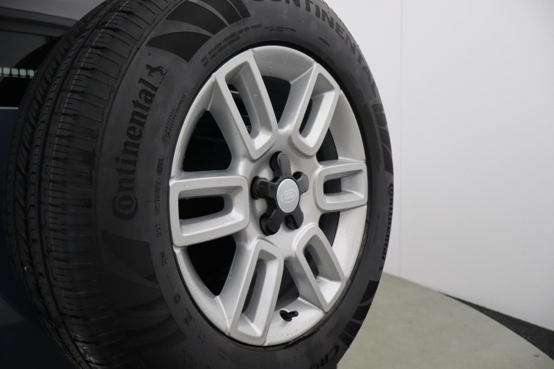 2025 (25) LAND ROVER COMMERCIAL DEFENDER 3.0 D250 Hard Top S Auto 5179554