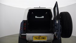 2025 (25) LAND ROVER COMMERCIAL DEFENDER 3.0 D250 Hard Top S Auto 5179550