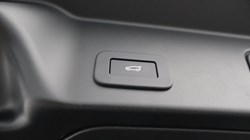 2026 (75) LAND ROVER RANGE ROVER EVOQUE 2.0 D200 Dynamic SE 5dr Auto 5525878