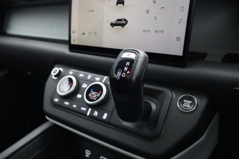 2023 (73) LAND ROVER DEFENDER 3.0 D250 HSE 90 3dr Auto 5179854