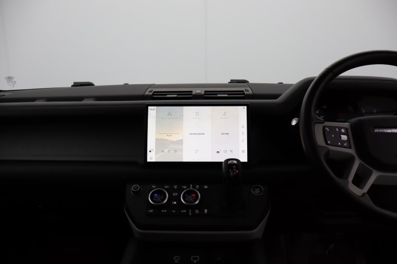 2023 (73) LAND ROVER DEFENDER 3.0 D250 HSE 90 3dr Auto 5179869