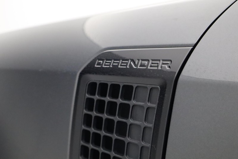 2023 (73) LAND ROVER DEFENDER 3.0 D250 HSE 90 3dr Auto 5179847