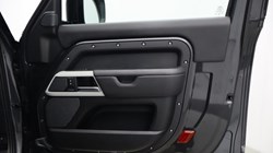 2023 (73) LAND ROVER DEFENDER 3.0 D250 HSE 90 3dr Auto 5179848