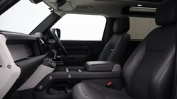 2023 (73) LAND ROVER DEFENDER 3.0 D250 HSE 90 3dr Auto 5179834