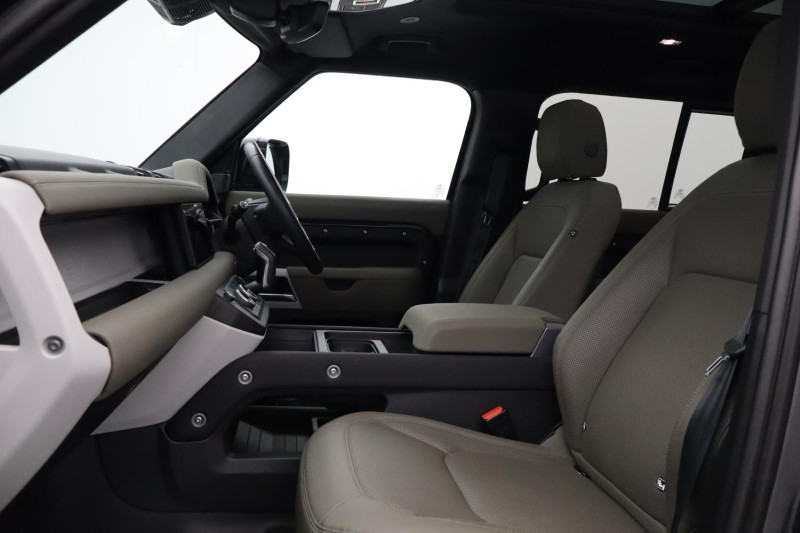 2023 (23) LAND ROVER DEFENDER 3.0 D250 X-Dynamic SE 110 5dr Auto [7 Seat] 5408399